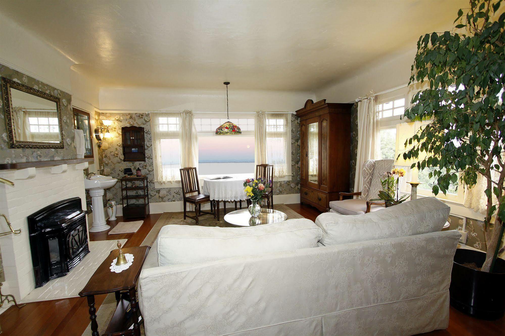 The Jabberwock Bed & Breakfast Monterey Buitenkant foto